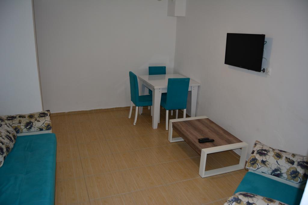 Mavi Butik Apart Çeşme Exterior foto