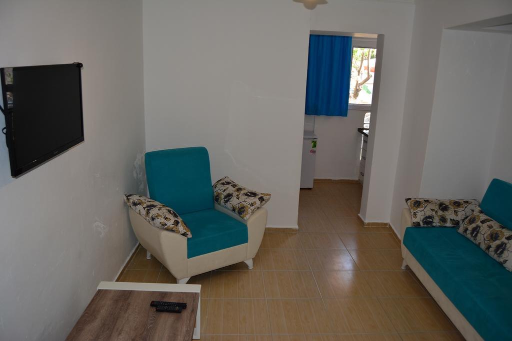 Mavi Butik Apart Çeşme Exterior foto