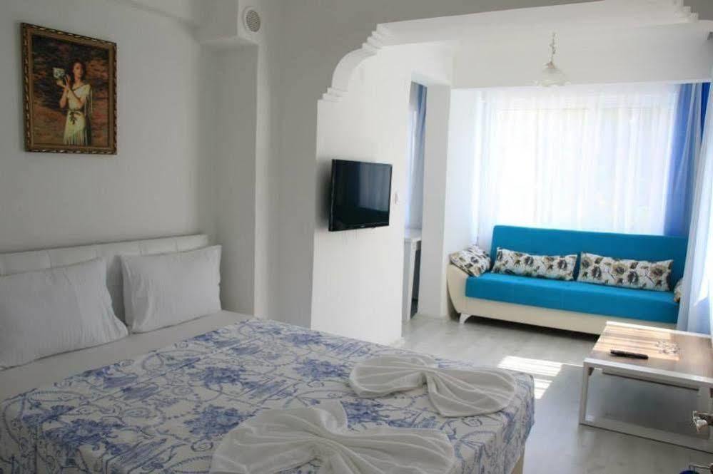 Mavi Butik Apart Çeşme Exterior foto
